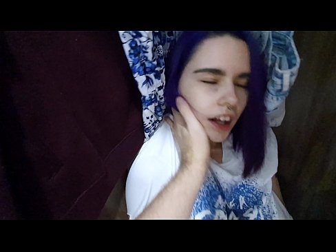 ❤️ Fandt min søster i skabet og hjalp hende med at komme Kvalitets sex at da.hentaidude.ru ☑
